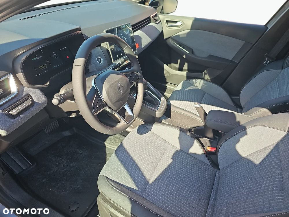 Renault Clio 1.6 E-TECH Techno - 11