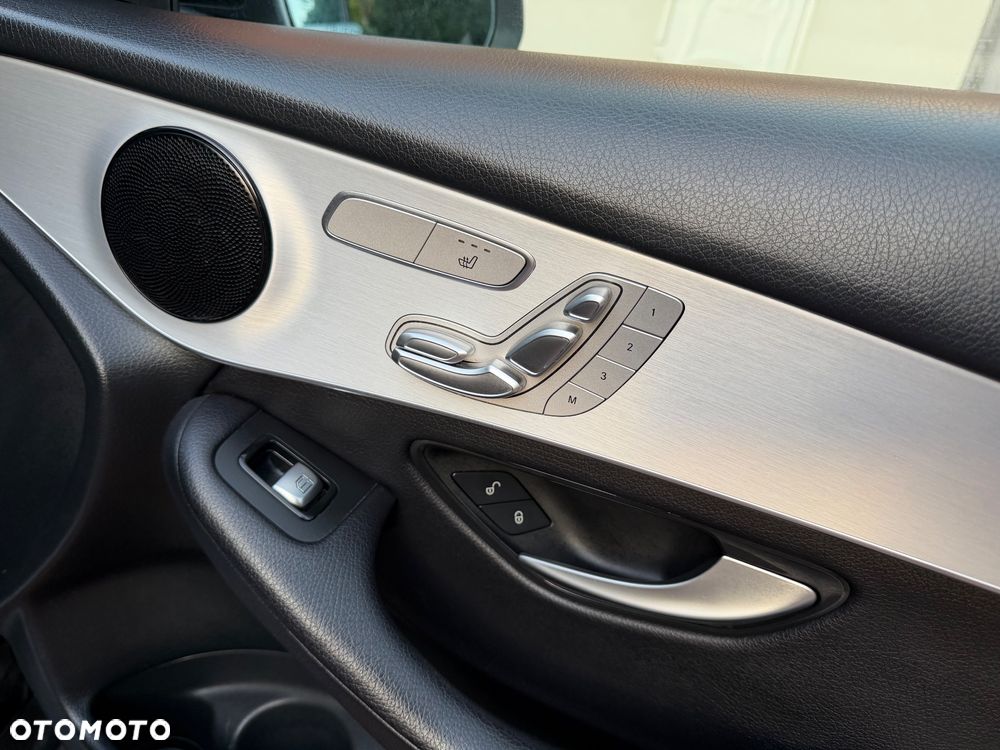 Mercedes-Benz GLC 300 4Matic 9G-TRONIC - 26