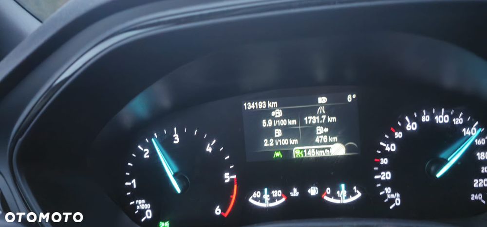 Ford Focus 1.5 EcoBlue Start-Stopp-System ST-LINE - 6