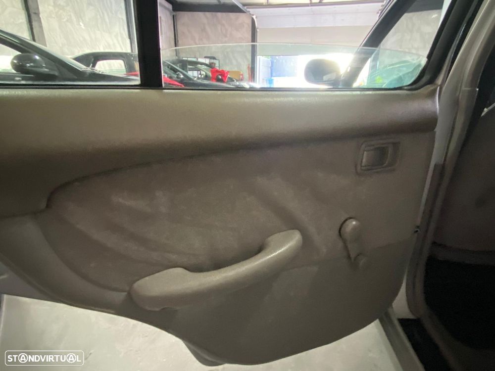 Nissan Micra 1.0 Comfort - 17