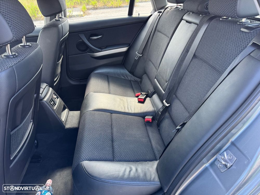 BMW 320 d DPF Edition Sport - 10