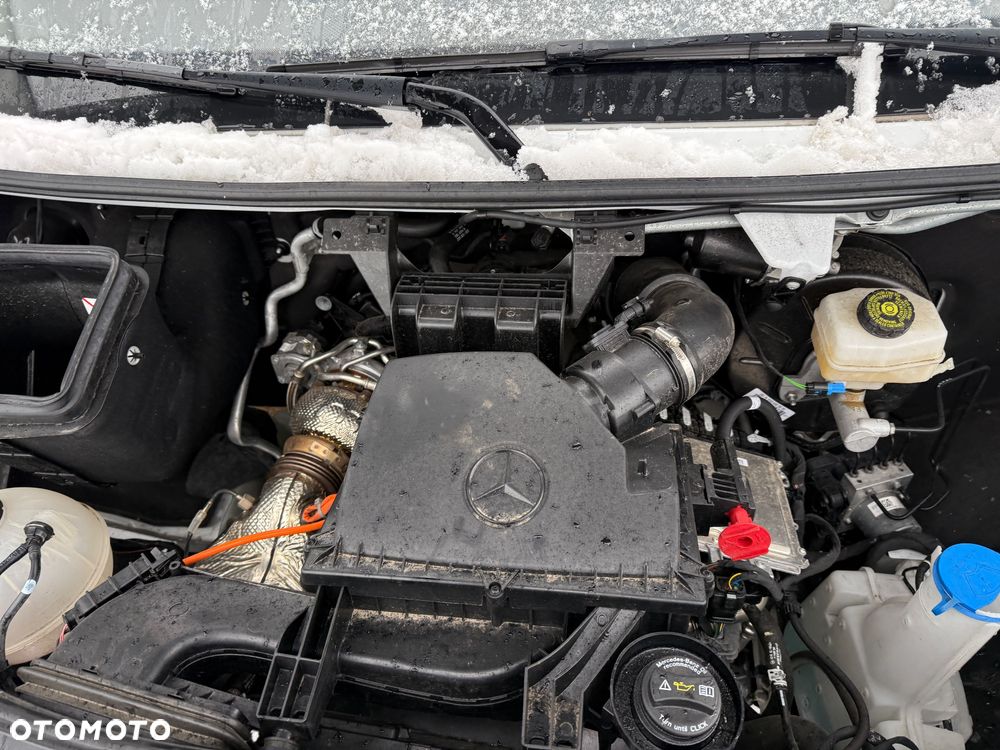Mercedes-Benz Sprinter - 9