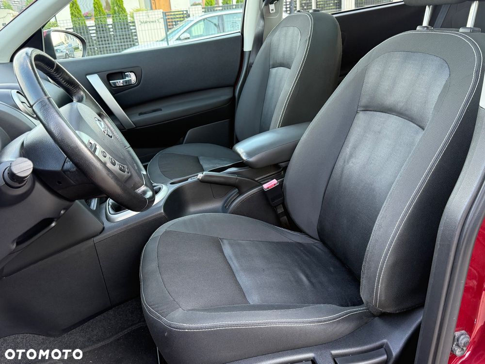 Nissan Qashqai - 11