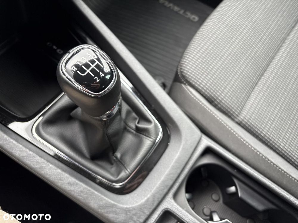 Skoda Octavia 1.5 TSI ACT Ambition - 15