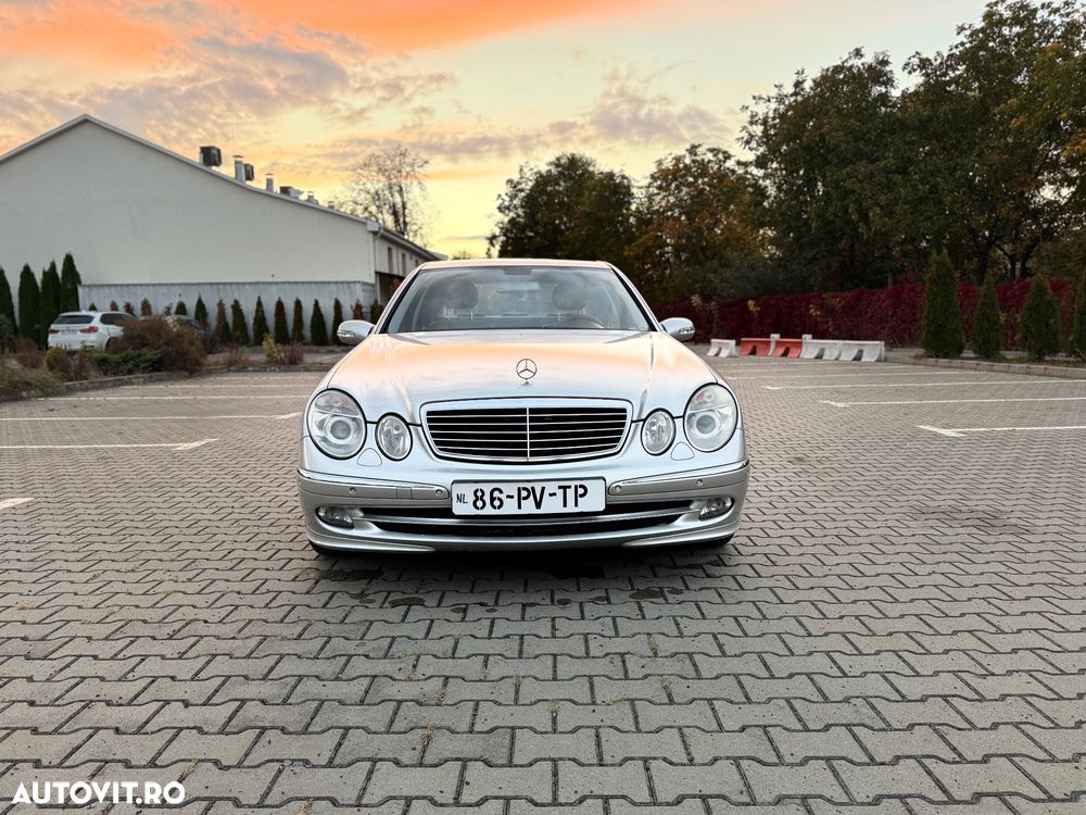 Mercedes-Benz E - 13