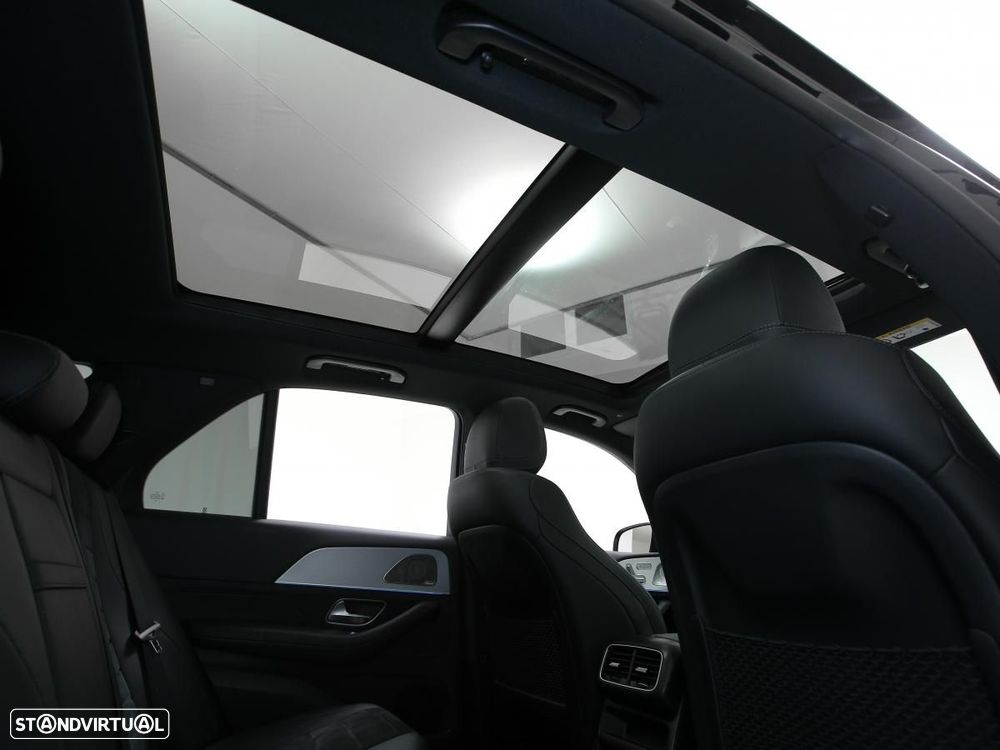 Mercedes-Benz GLE 300 d 4Matic - 11