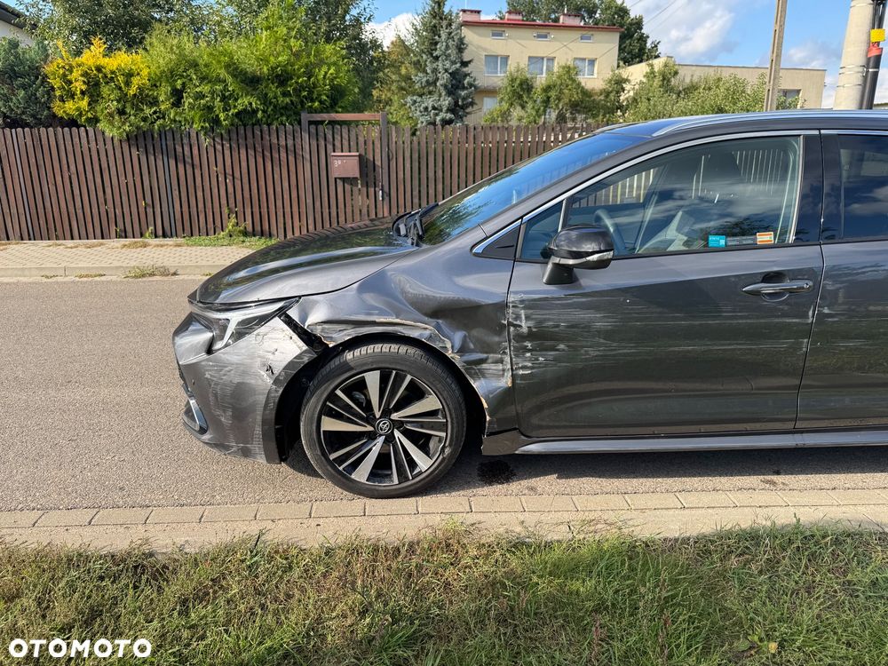 Toyota Corolla 2.0 Hybrid Style - 23