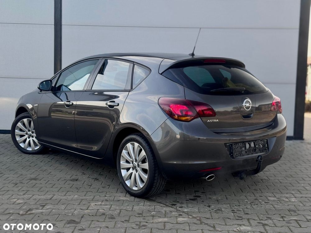 Opel Astra 1.4 Turbo Edition - 23