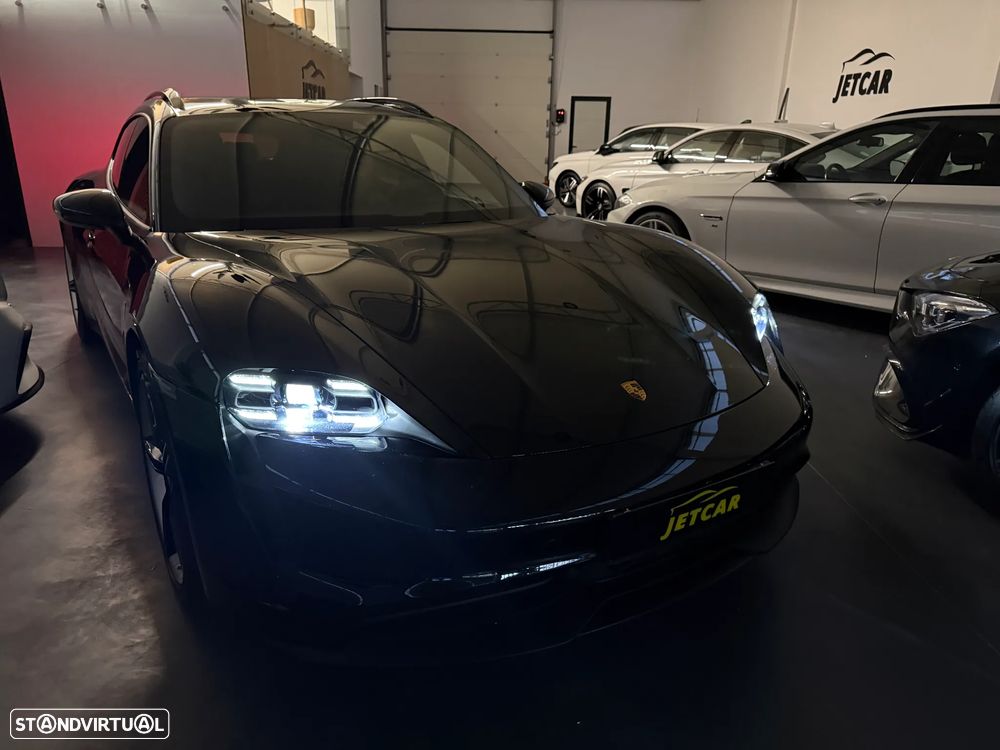 Porsche Taycan Sport Turismo Black Edition - 23