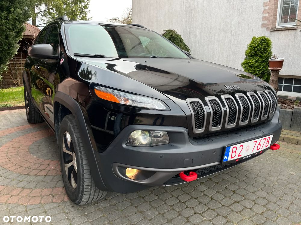 Jeep Cherokee - 1