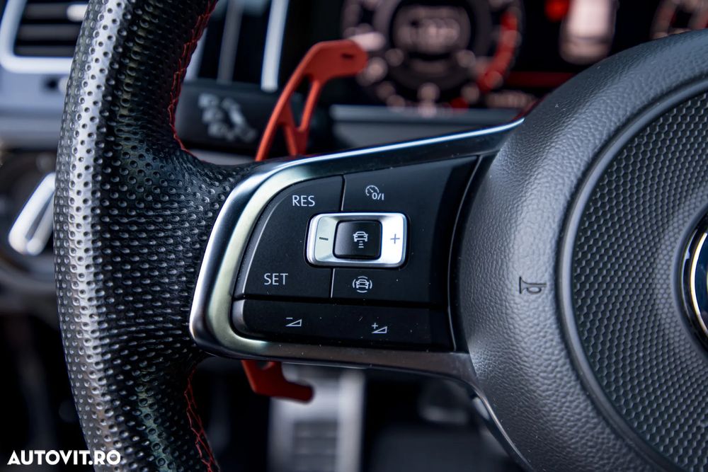 Volkswagen Golf 2.0 TSI DSG GTI - 22