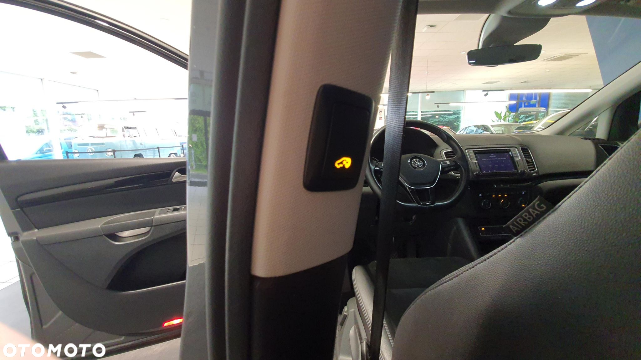 Volkswagen Sharan 2.0 TDI Highline DSG - 22
