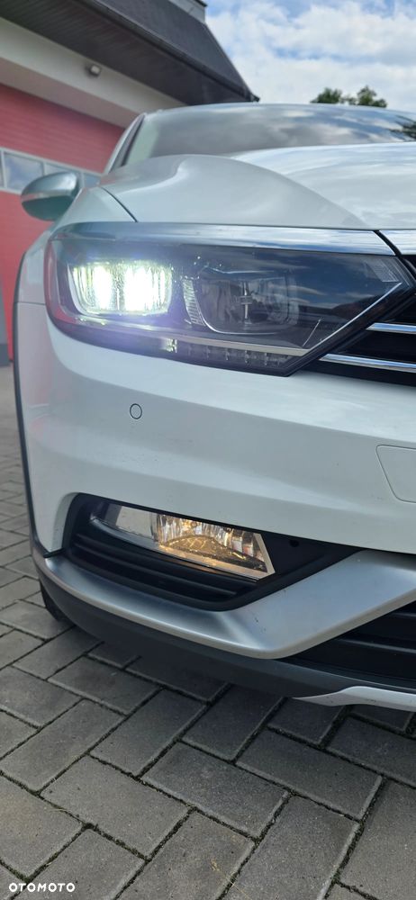 Volkswagen Passat 2.0 TDI SCR DSG 4Motion Business - 12