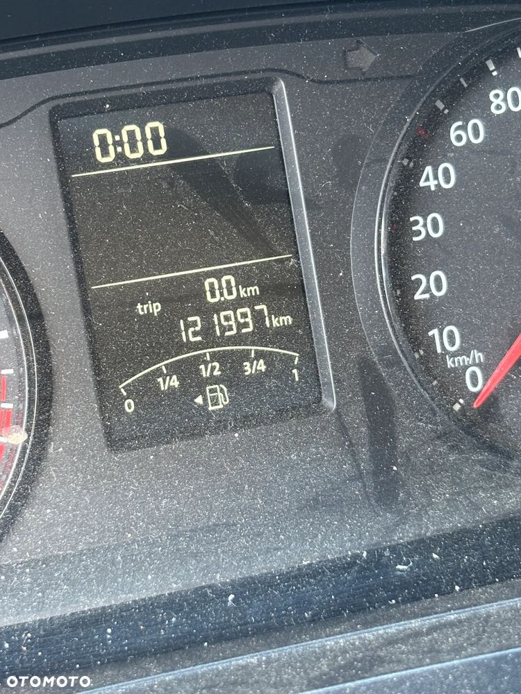 Volkswagen Multivan - 16