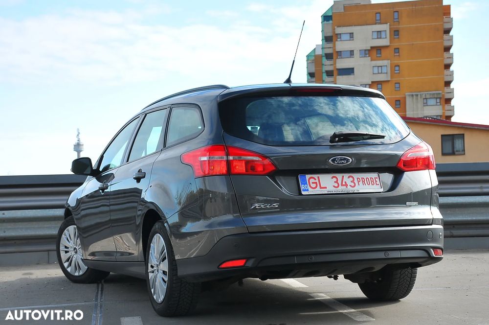 Ford Focus 1.0 EcoBoost Titanium - 3
