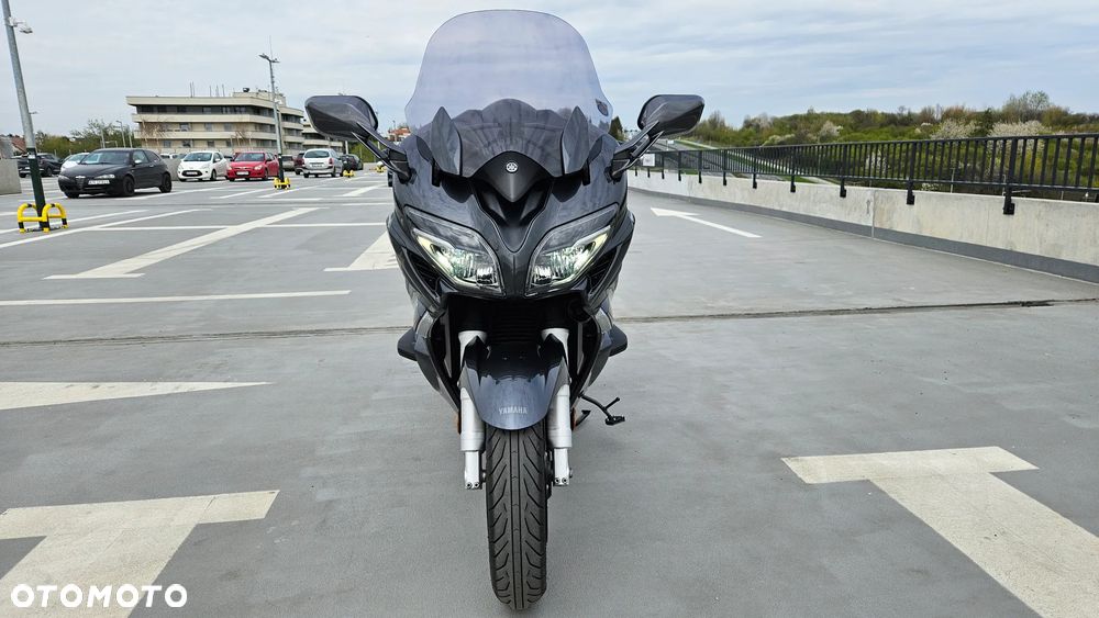 Yamaha FJR - 4