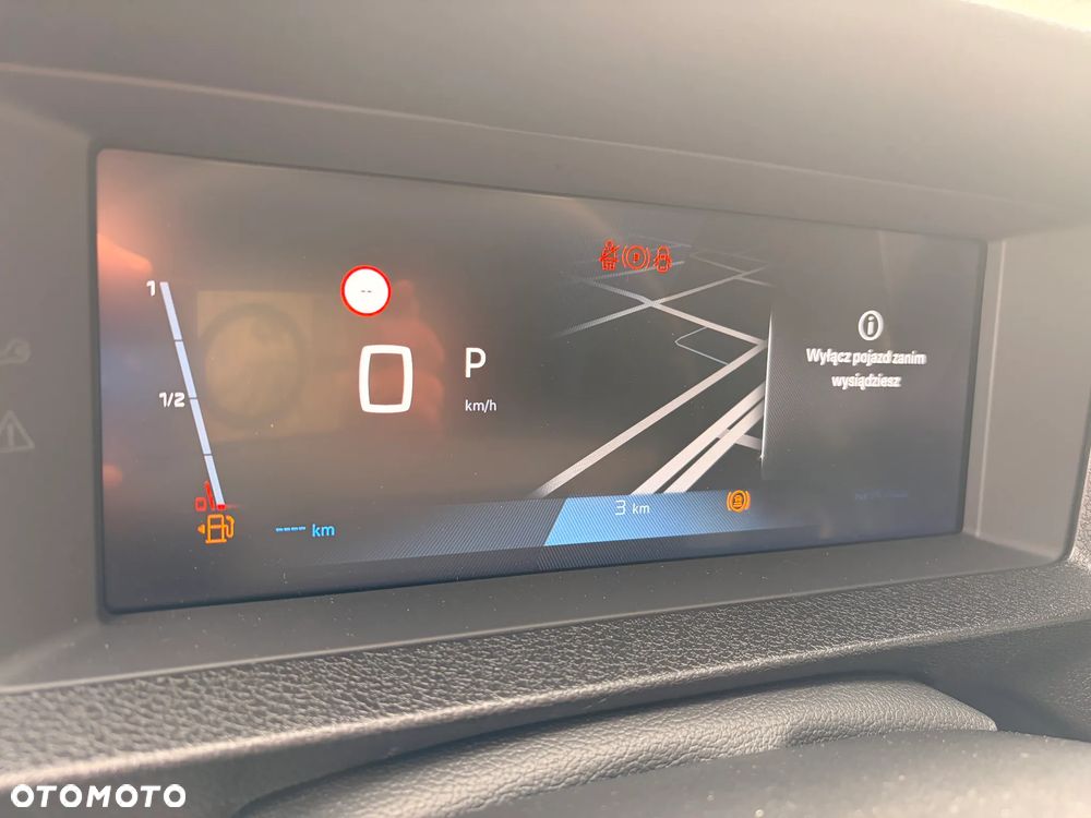 Peugeot Traveller 2.0 BlueHDi Long Business EAT8 - 26