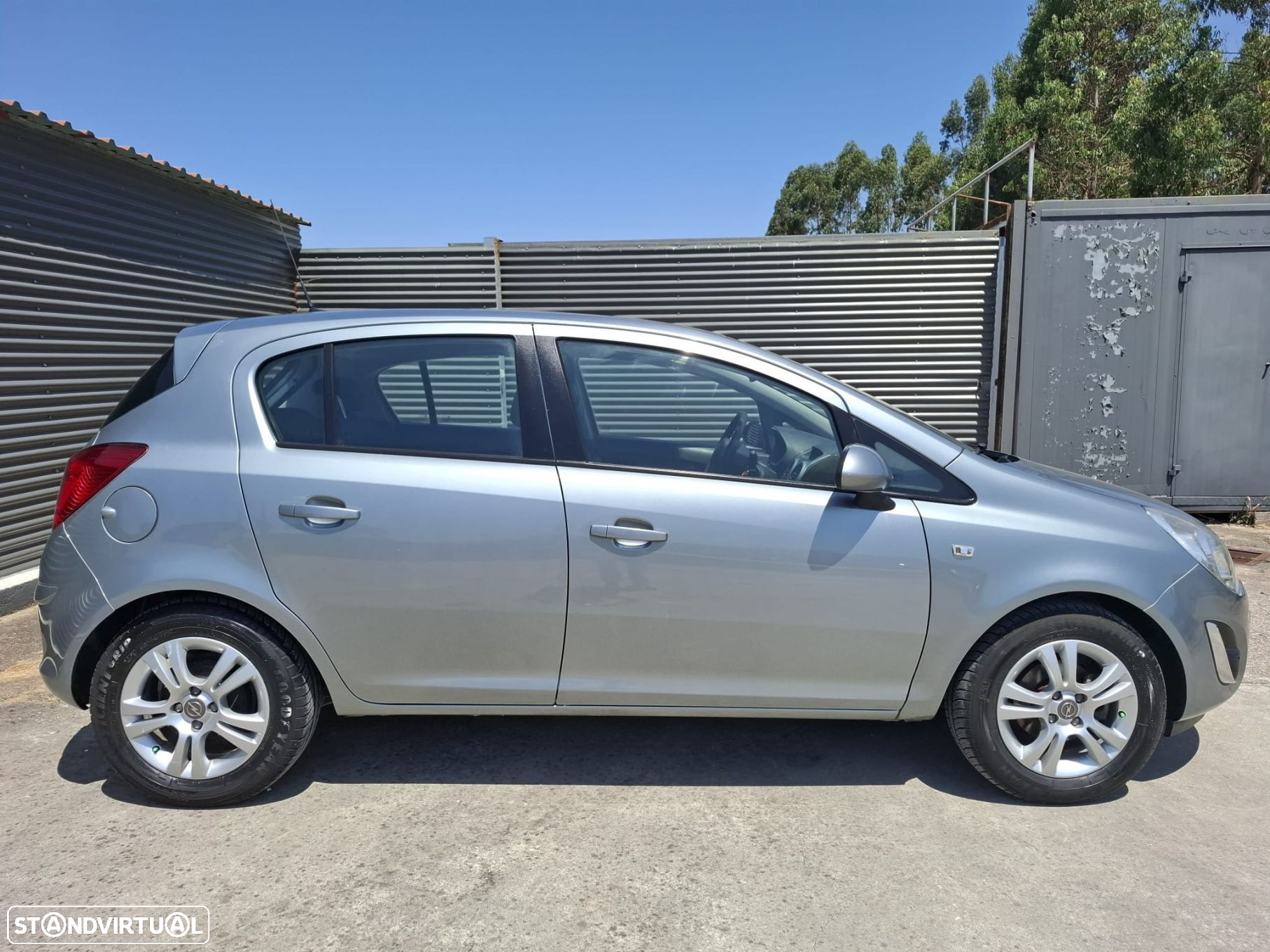 Opel Corsa 1.2 Go! FlexFuel - 5