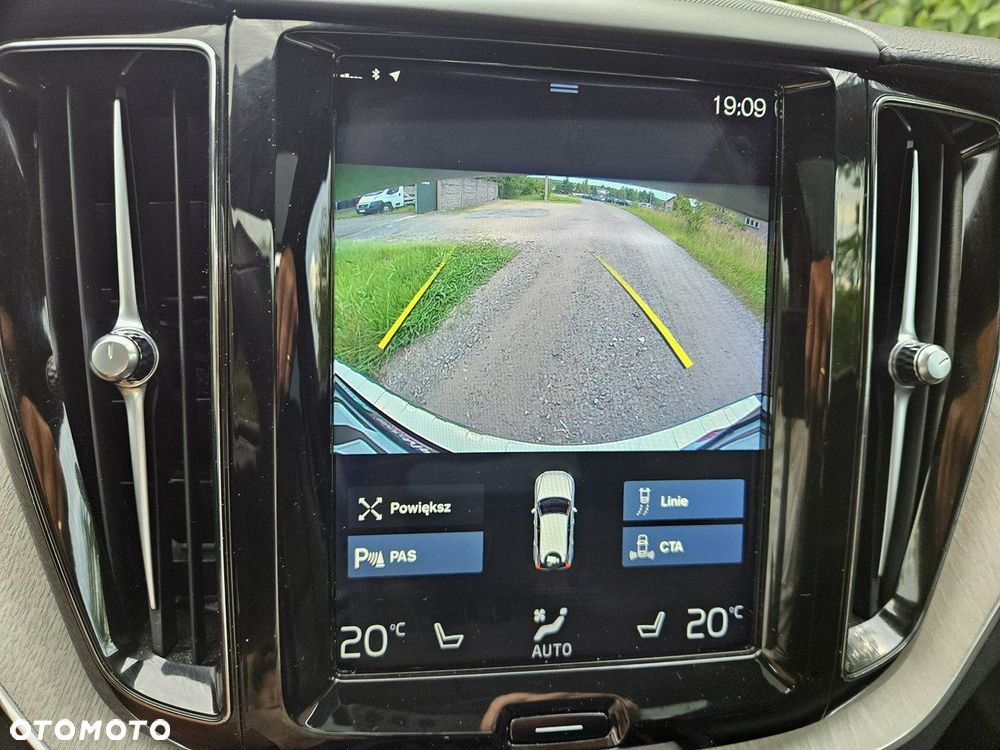 Volvo XC 60 - 32