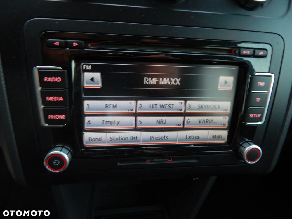 Volkswagen Touran 1.6 TDI DPF Life - 26