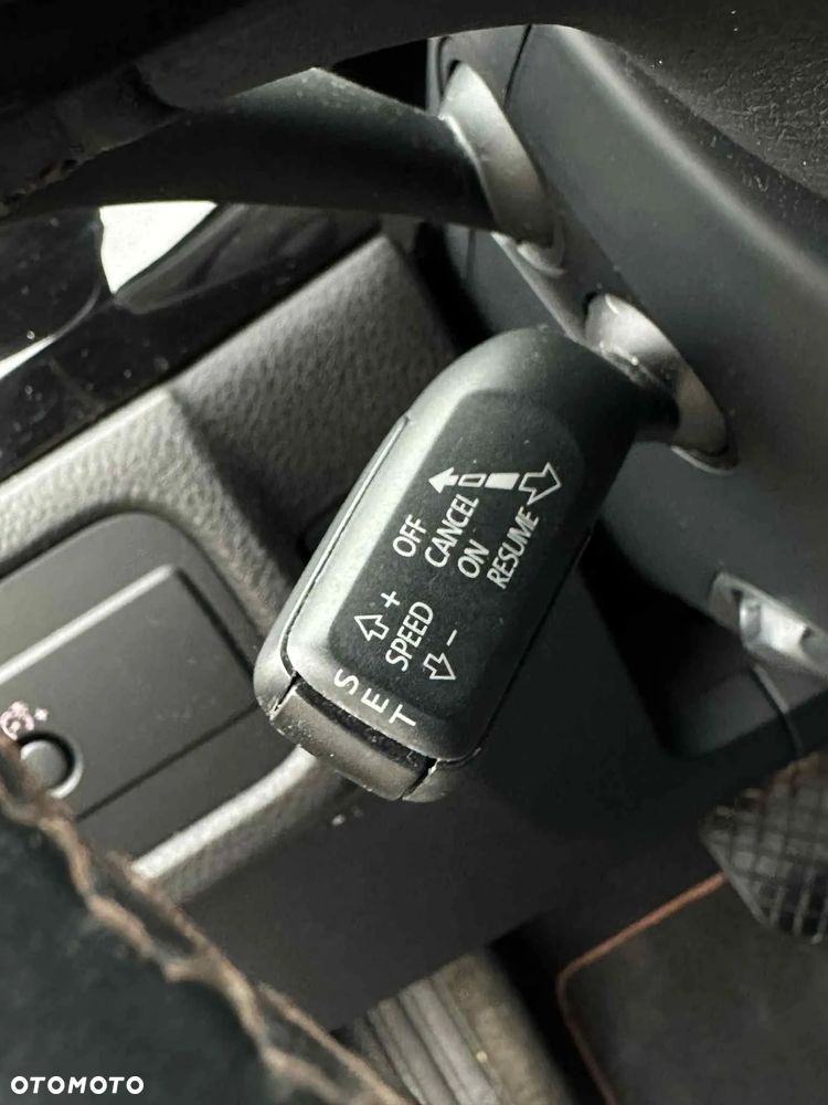 Volkswagen Touareg - 15