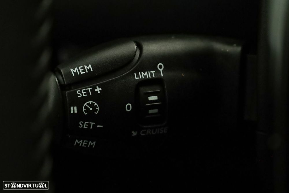 Peugeot e-208 50 kWh Allure Pack - 19