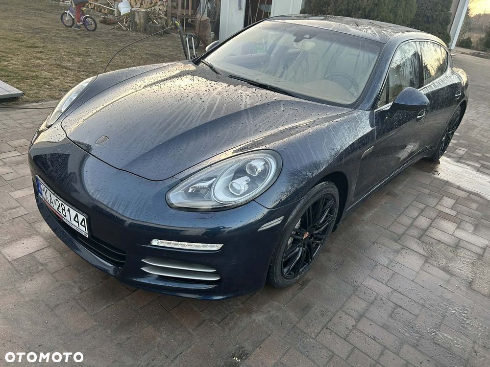 Porsche Panamera - 18