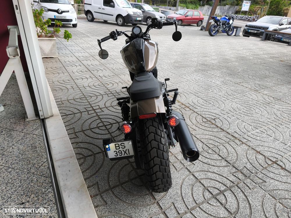 Indian Scout Bobber Limited Tech - 4