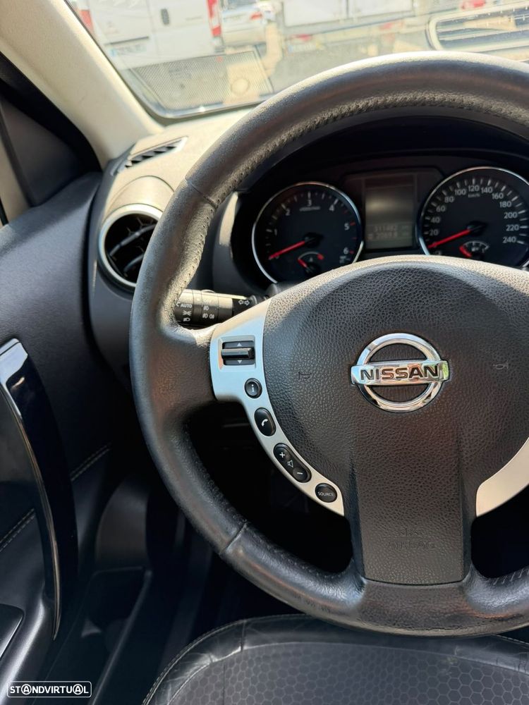 Nissan Qashqai 1.6 dCi Tekna Premium 18 - 24