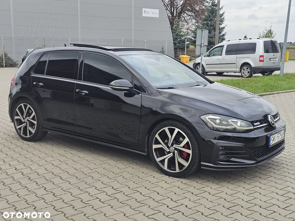 Volkswagen Golf - 9