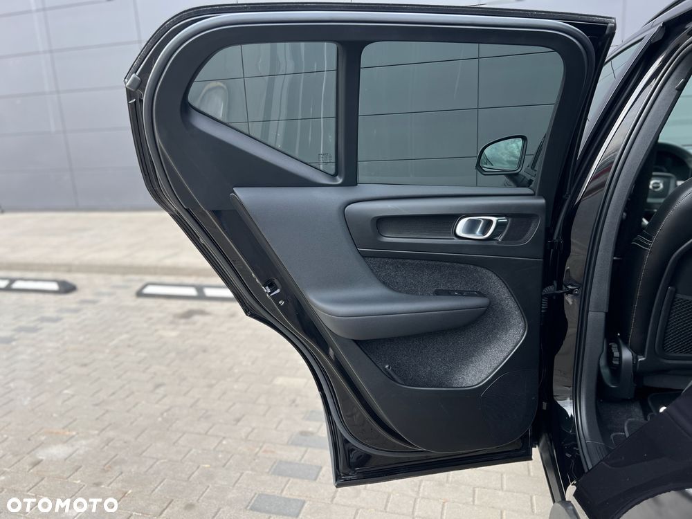 Volvo XC 40 T4 Plug-In Hybrid R-Design - 34