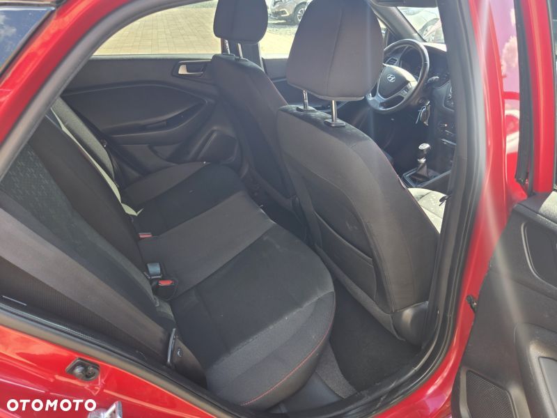 Hyundai i20 blue 1.2 Advantage - 30