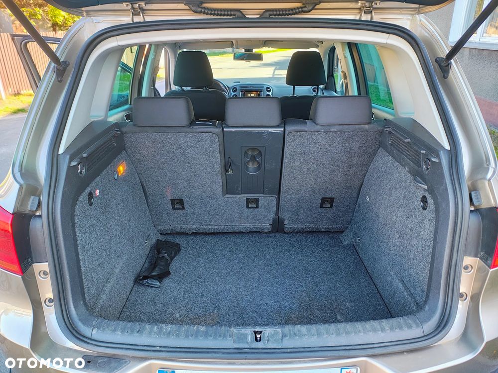 Volkswagen Tiguan - 14
