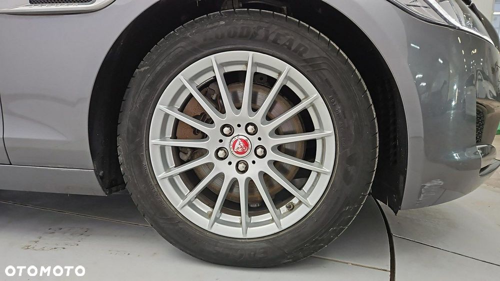 Jaguar XF 2.0 i4D Prestige - 24