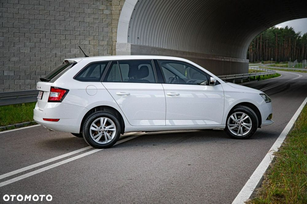 Skoda Fabia 1.0 TSI Ambition - 6