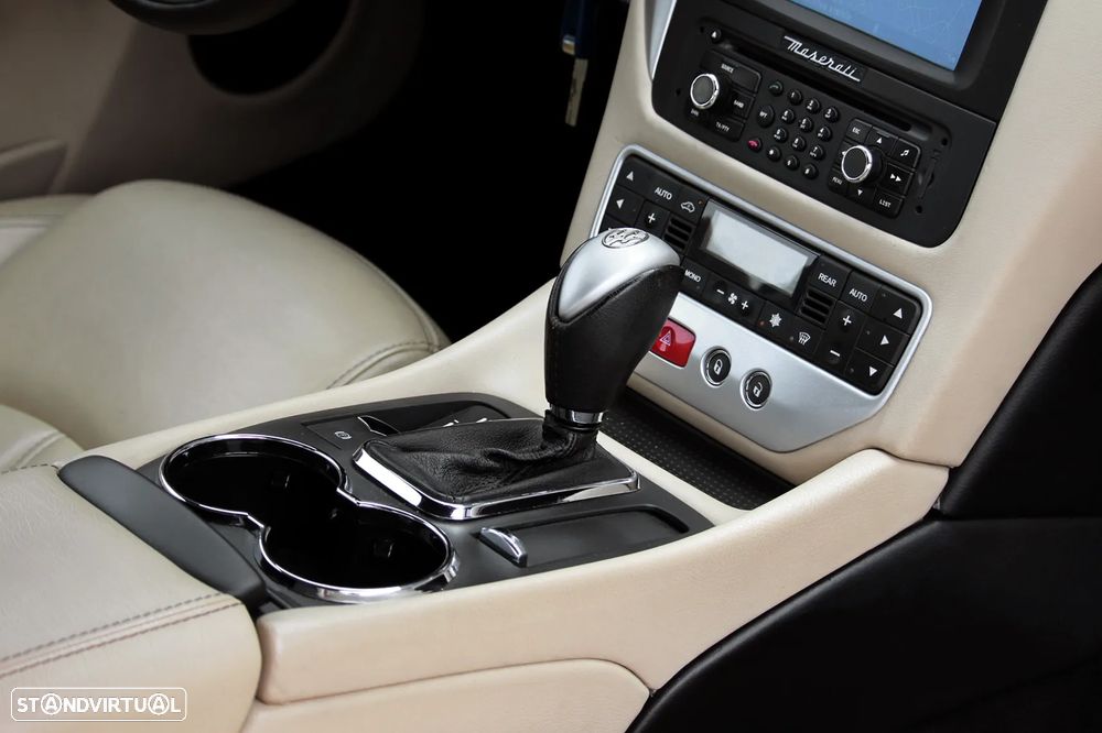 Maserati Granturismo S Auto - 21