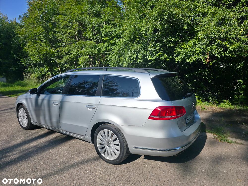 Volkswagen Passat 2.0 TDI Comfortline DSG - 4