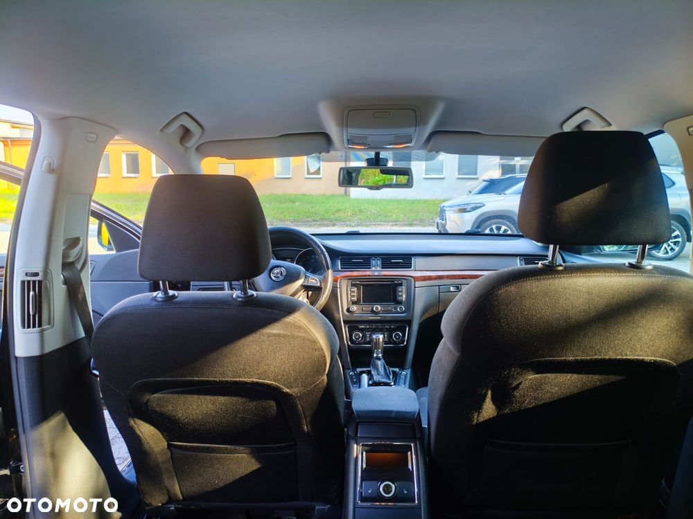Skoda Superb 2.0 TDI Elegance DSG - 16