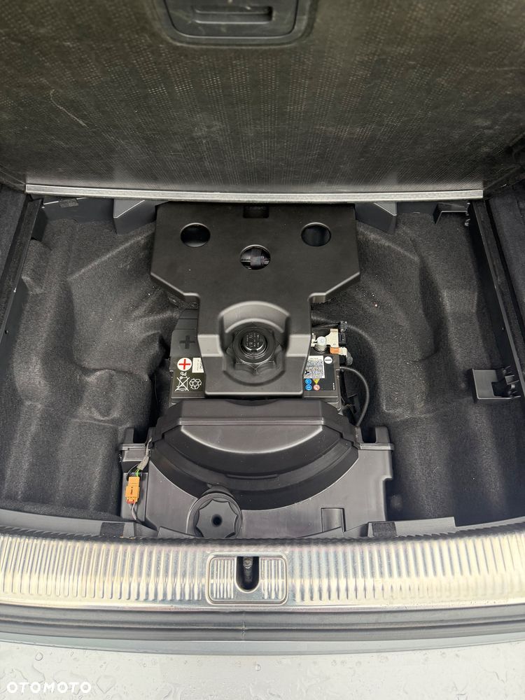 Audi A4 Avant 2.0 TDI ultra - 33