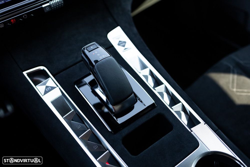 DS DS7 Crossback E-Tense Performance Line EAT8 - 20