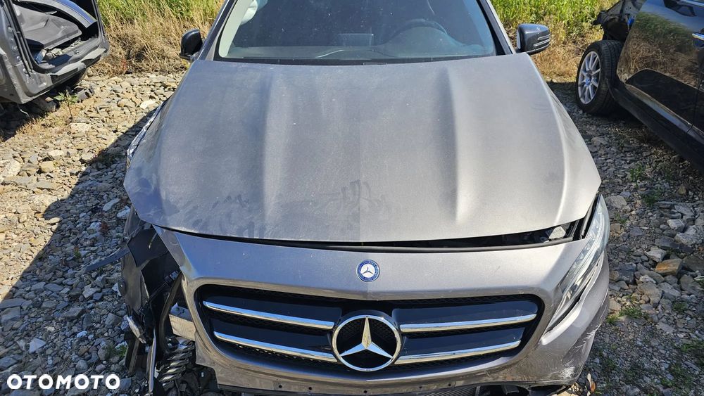 Mercedes-Benz GLA - 3