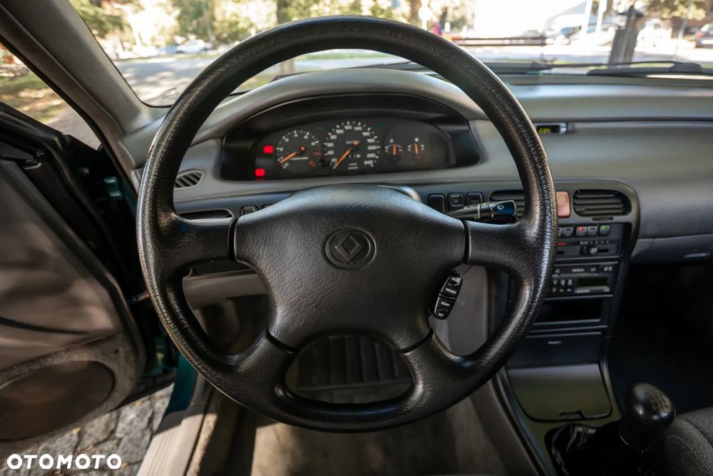 Mazda 626 2.0 GLE - 30