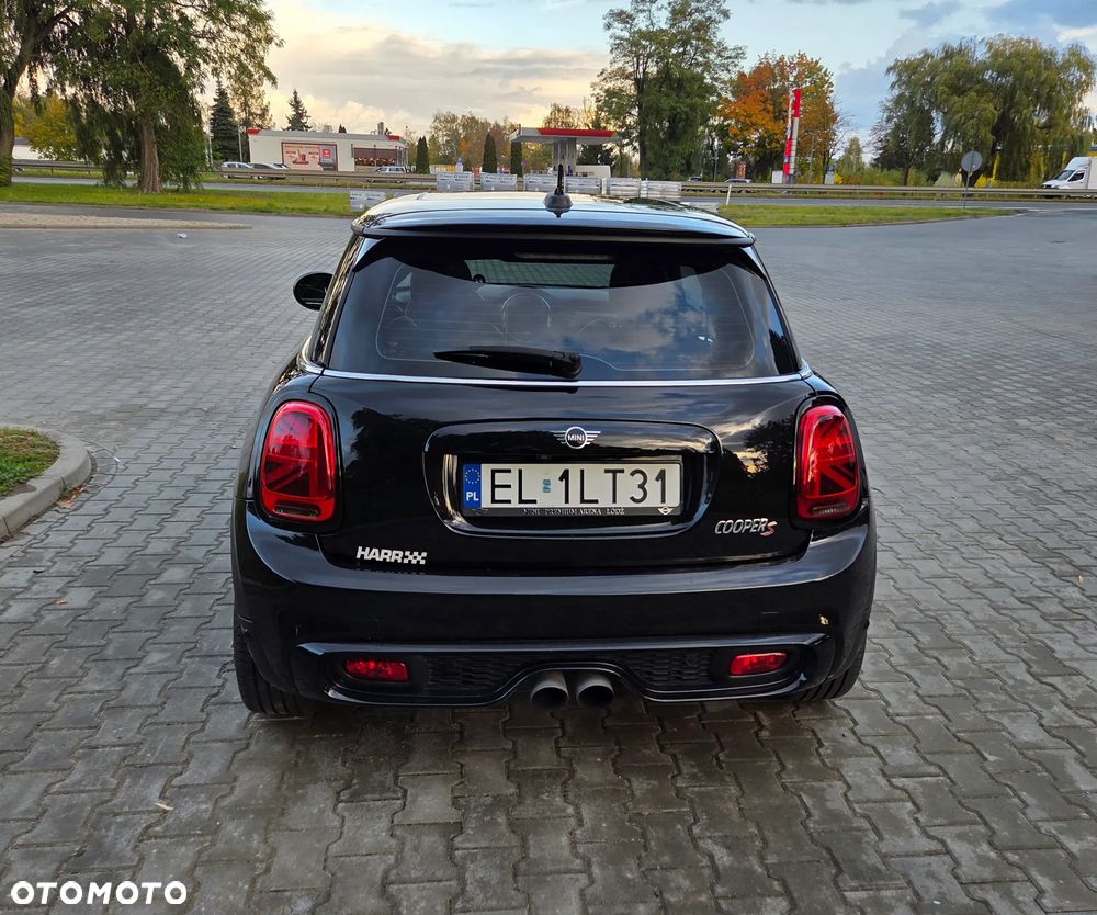 Mini Cooper S 2018 photo 3