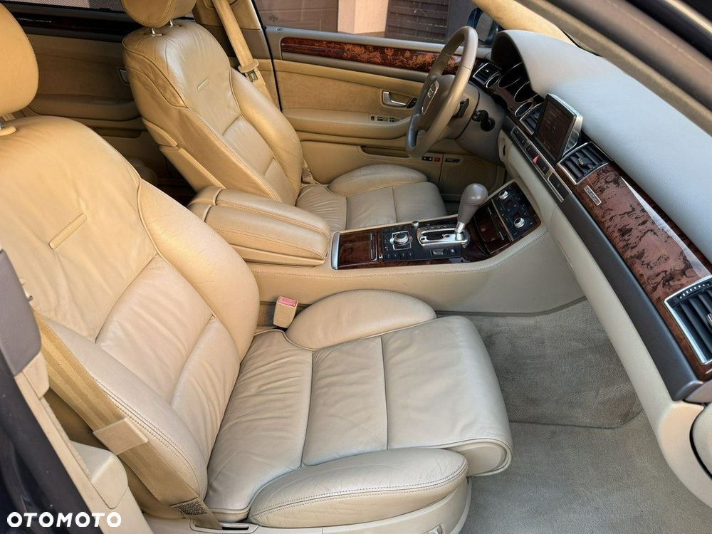 Audi A8 - 15