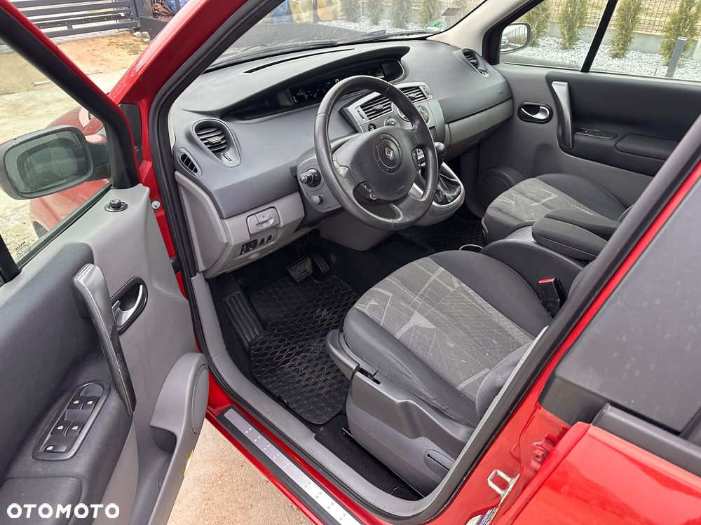 Renault Scenic 2.0 16V Exception - 8