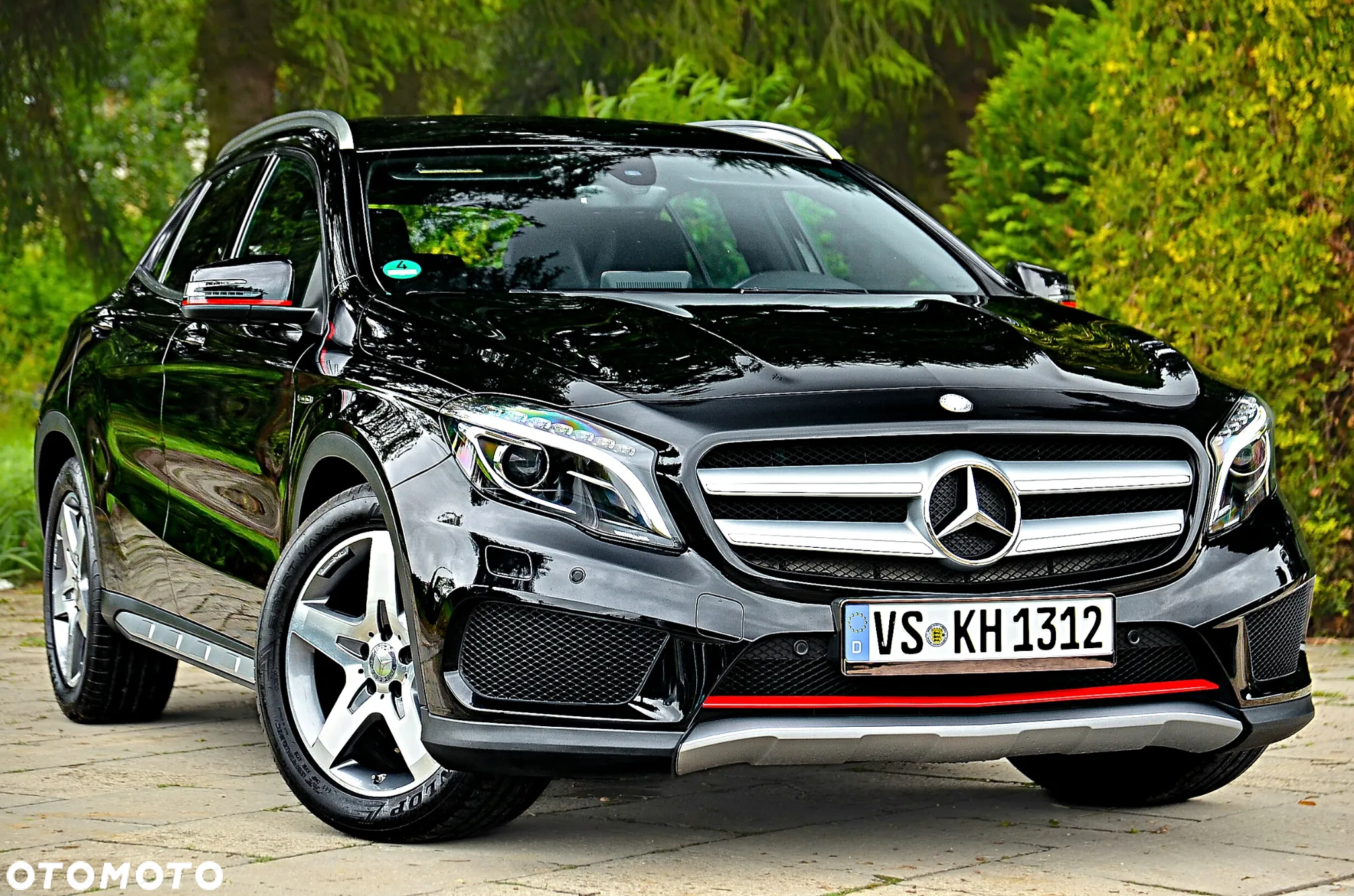 Mercedes-Benz GLA 180 7G-DCT AMG Line - 2