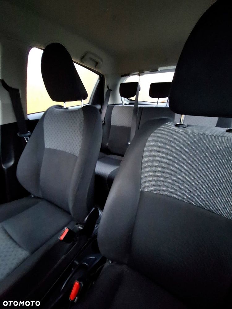 Toyota Yaris - 9