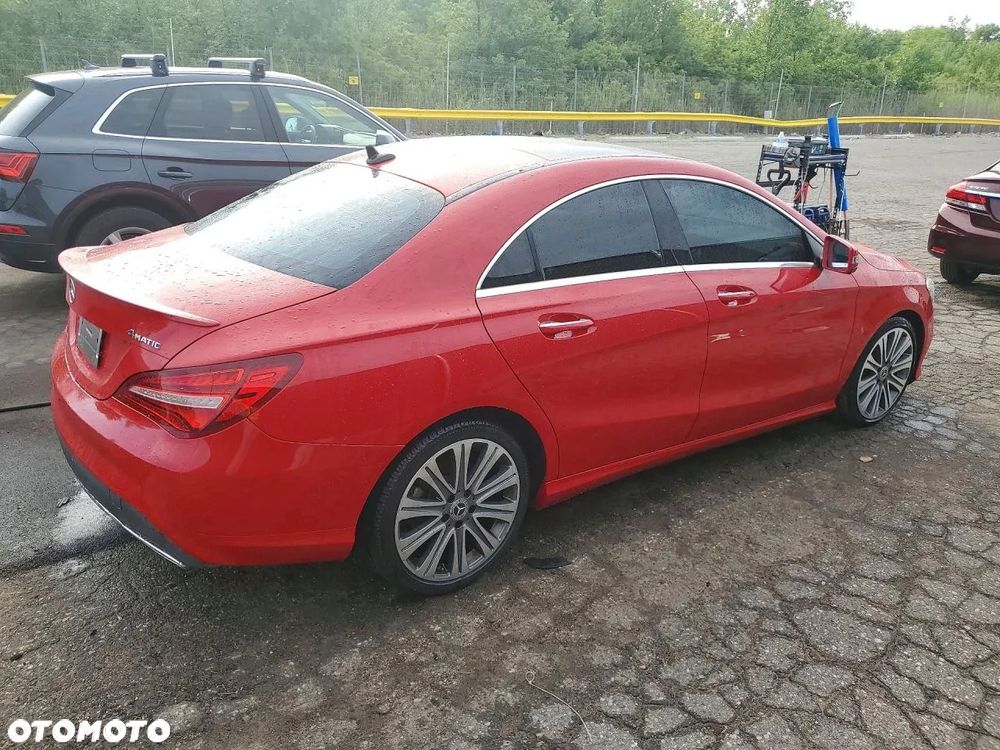 Mercedes-Benz CLA 250 4Matic 7G-DCT AMG Line - 4