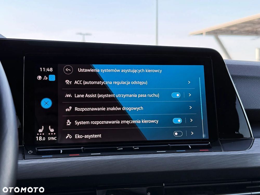 Volkswagen Golf 1.5 eTSI OPF DSG Style - 33