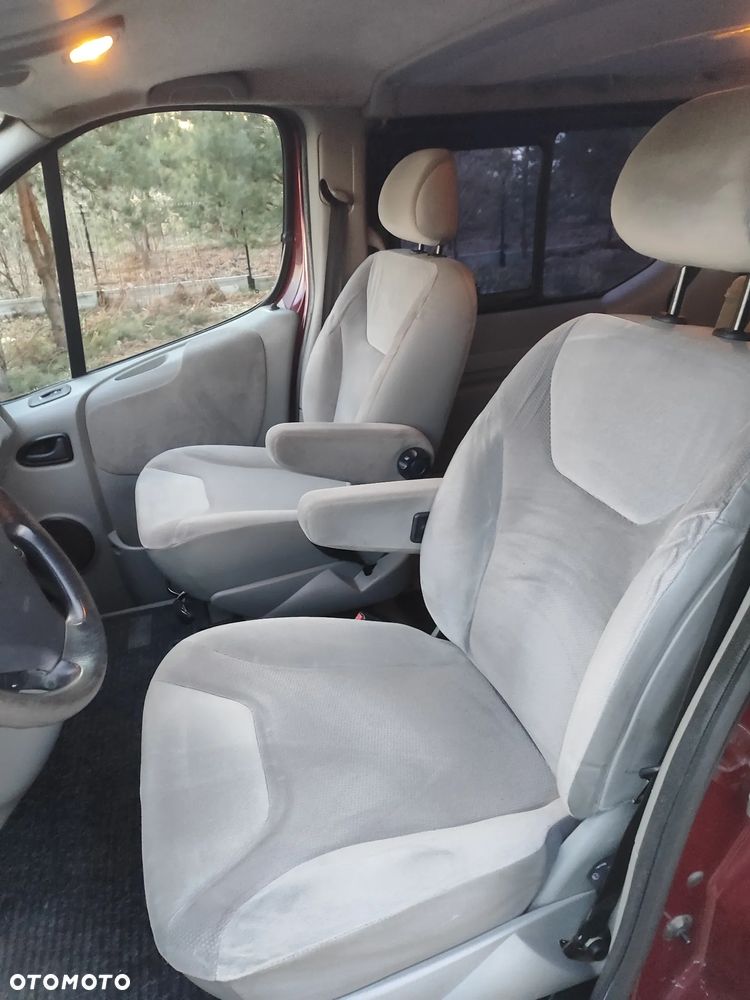 Opel Vivaro Tour - 6